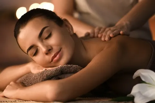 Aromatherapy / Essential Oil Massage Aromatherapy / Essential Oil Massage
